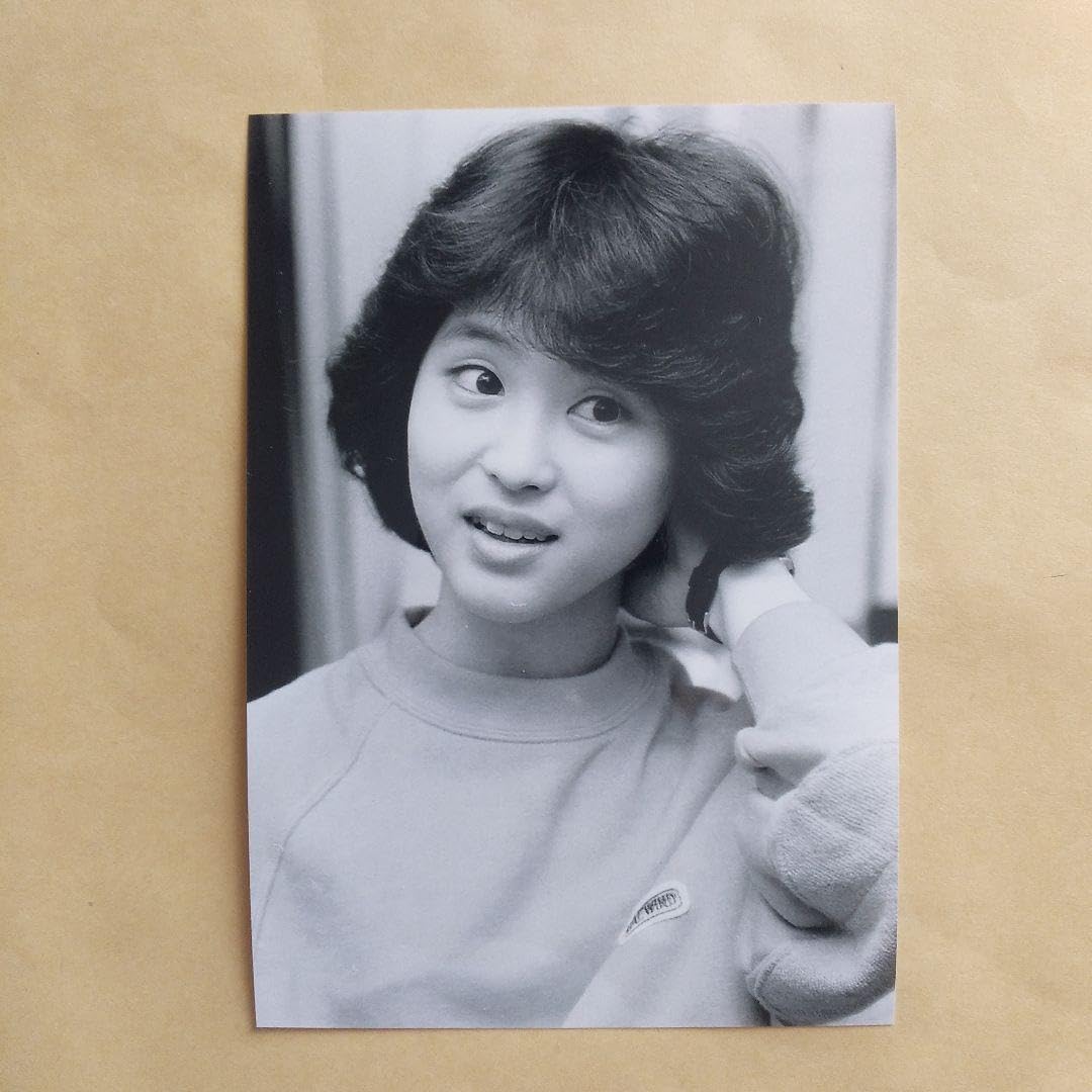 松田聖子デビュー当時の生写真3枚です。 貴重 松田聖子 デビュー当時 生写真 3枚セット